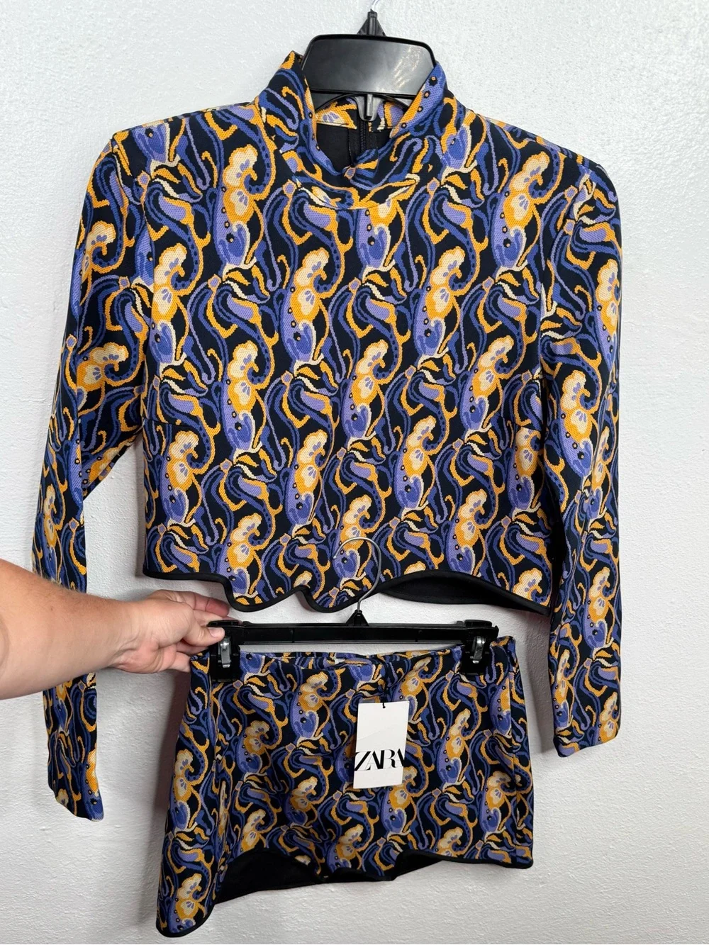 Zara 2-Piece Matching Set Womens Size S Abstract Print Crop Top Mini Skirt